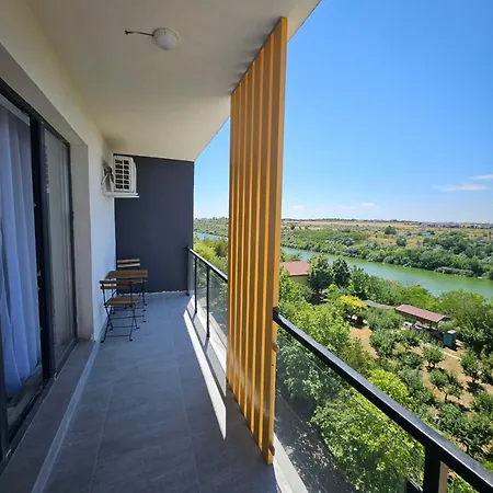 Lakeview Apartament *